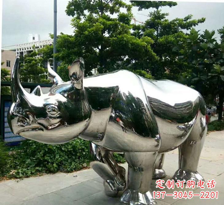 长沙不锈钢犀牛雕塑传承自然之美