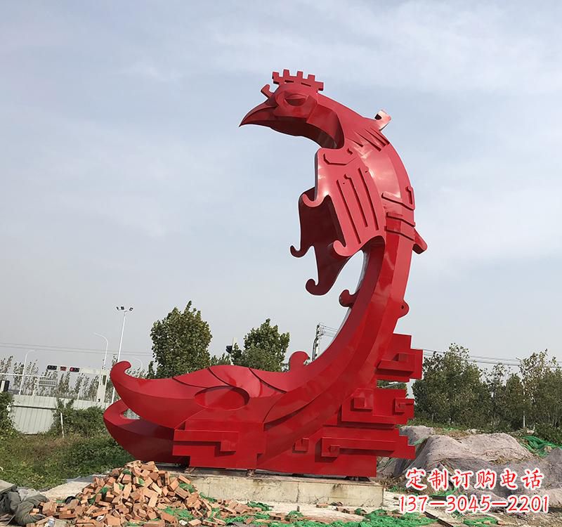 长沙凤凰展翅飞翔——不锈钢现代广场的雕塑之美