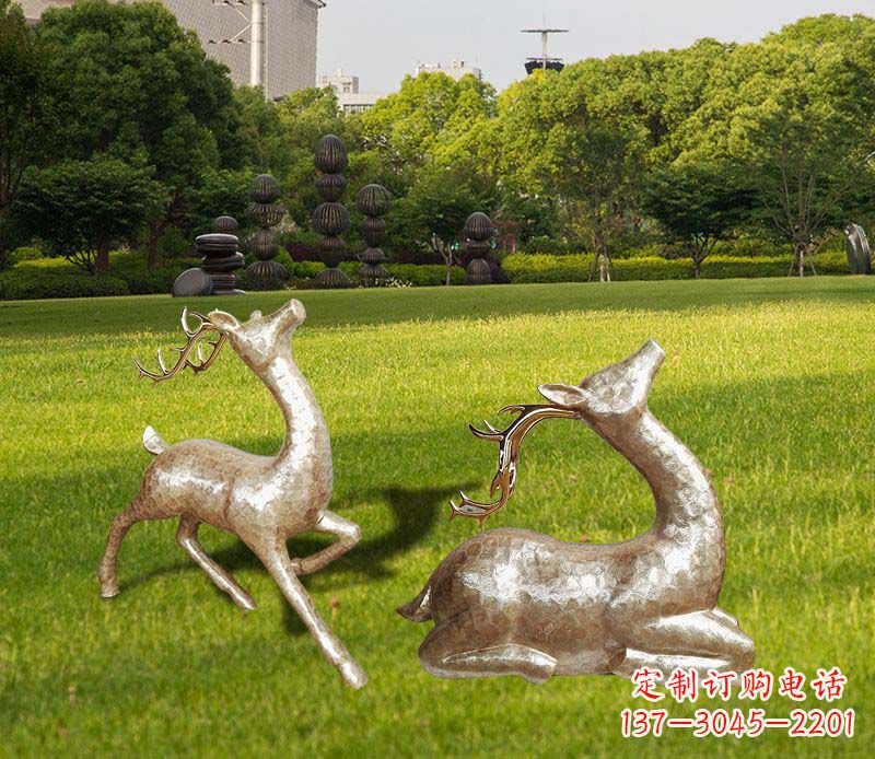 长沙不锈钢麋鹿雕塑彰显艺术精美