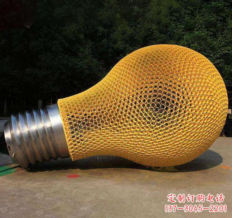 长沙不锈钢灯泡雕塑点亮小区景观