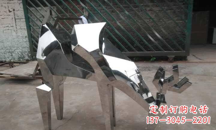 长沙不锈钢小羊雕塑艺术的精髓