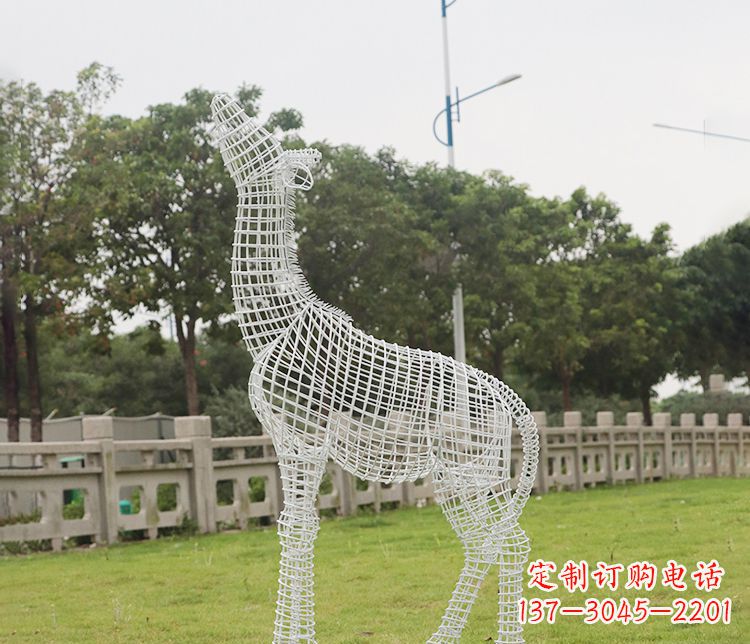 长沙不锈钢长颈鹿雕塑——艺术精美的象征