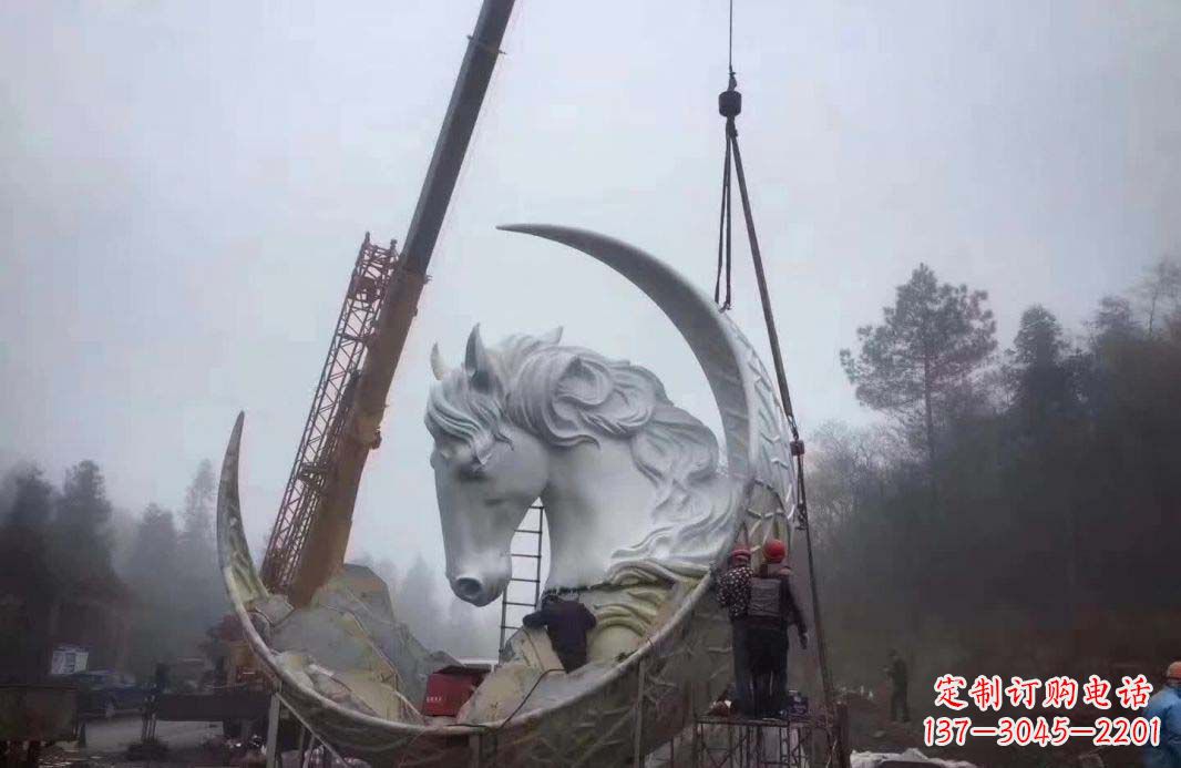 长沙不锈钢月亮雕塑