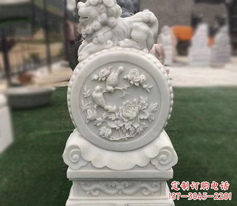 长沙草白玉麒麟浮雕门墩