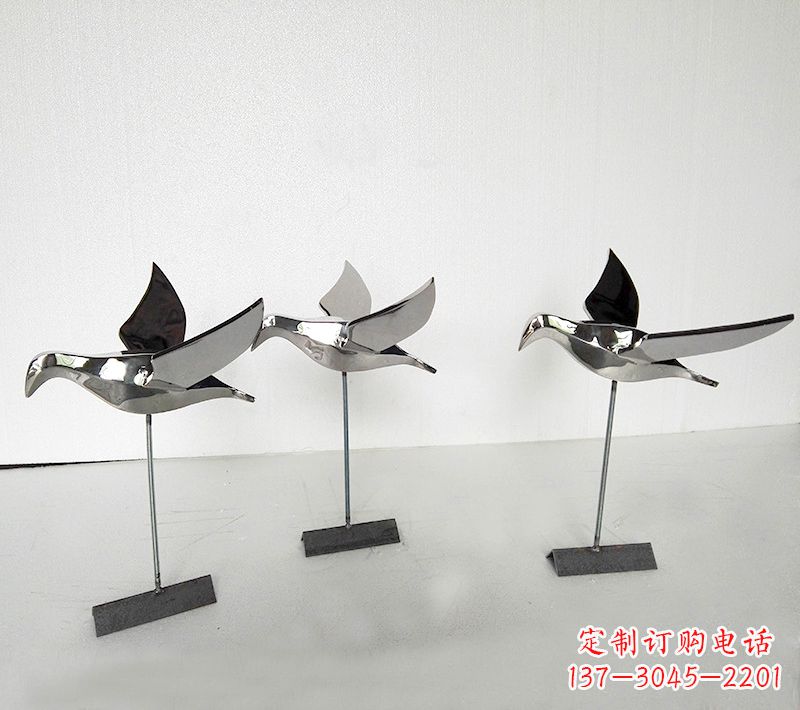 长沙优雅的鸽子雕塑——不锈钢插件公园的精美装饰