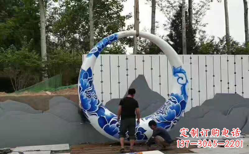 长沙美丽的月亮雕塑
