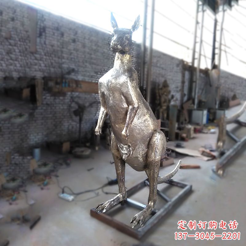 长沙纯铜铸造袋鼠雕塑