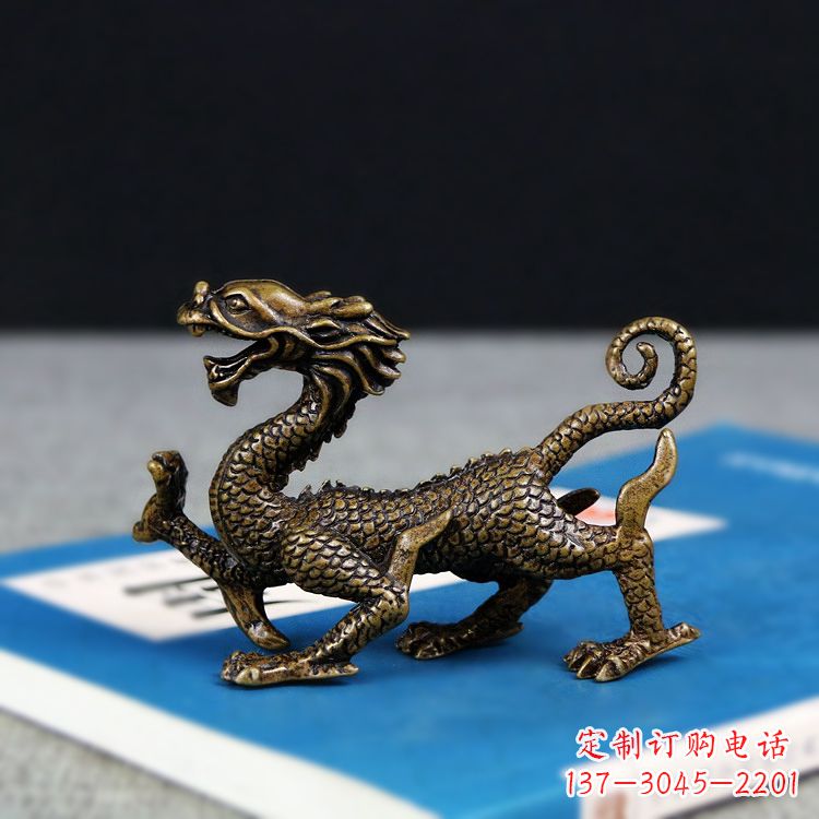 长沙青龙雕塑用纯铜熔铸而成