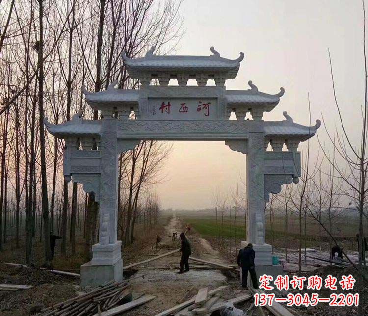长沙村庄单门牌坊石雕