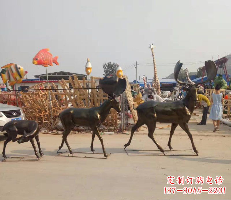 长沙大角鹿群的铜雕美丽的艺术精品