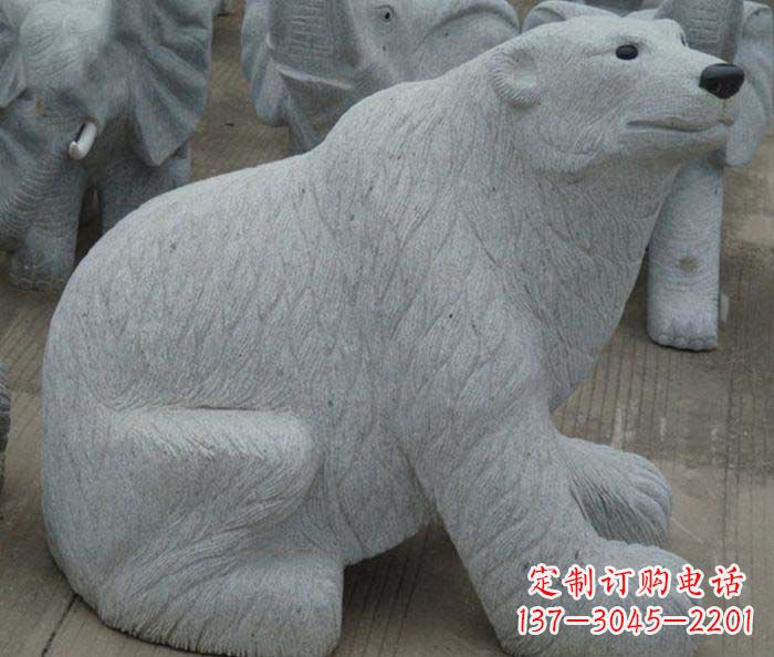 长沙精美大理石雕刻的北极熊