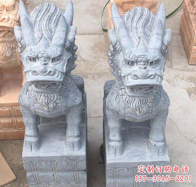 长沙雄伟壮观的白色大理石麒麟坐式门口雕塑
