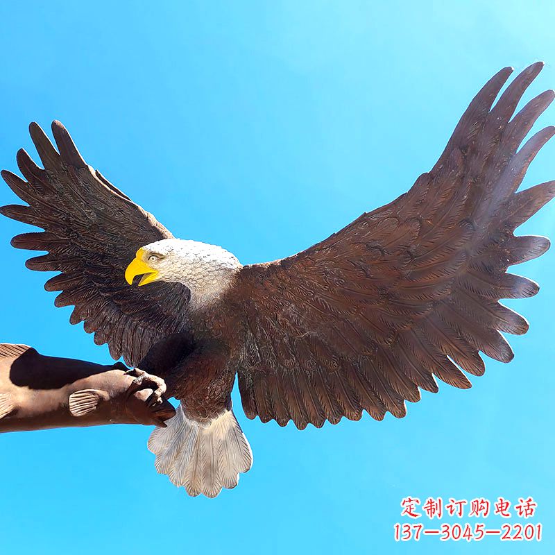 长沙大型仿真老鹰玻璃钢雕塑