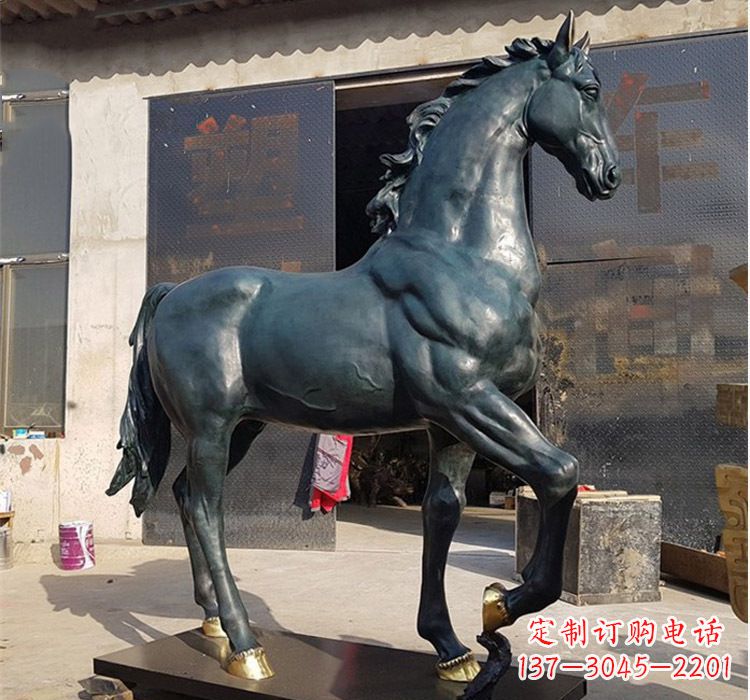 长沙大型公园铸铜马雕塑