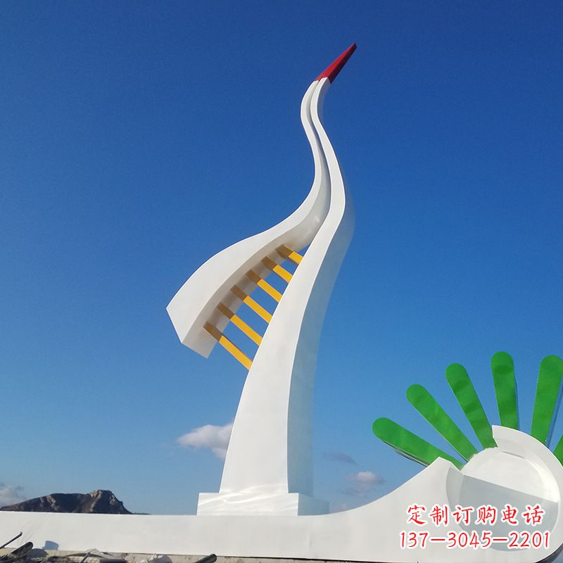 长沙珍贵雅致的丹顶鹤雕塑