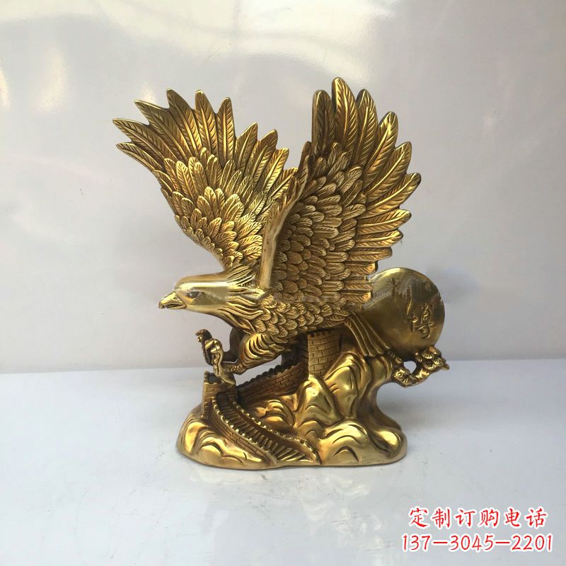 长沙镀金铜雕老鹰雕塑摆件