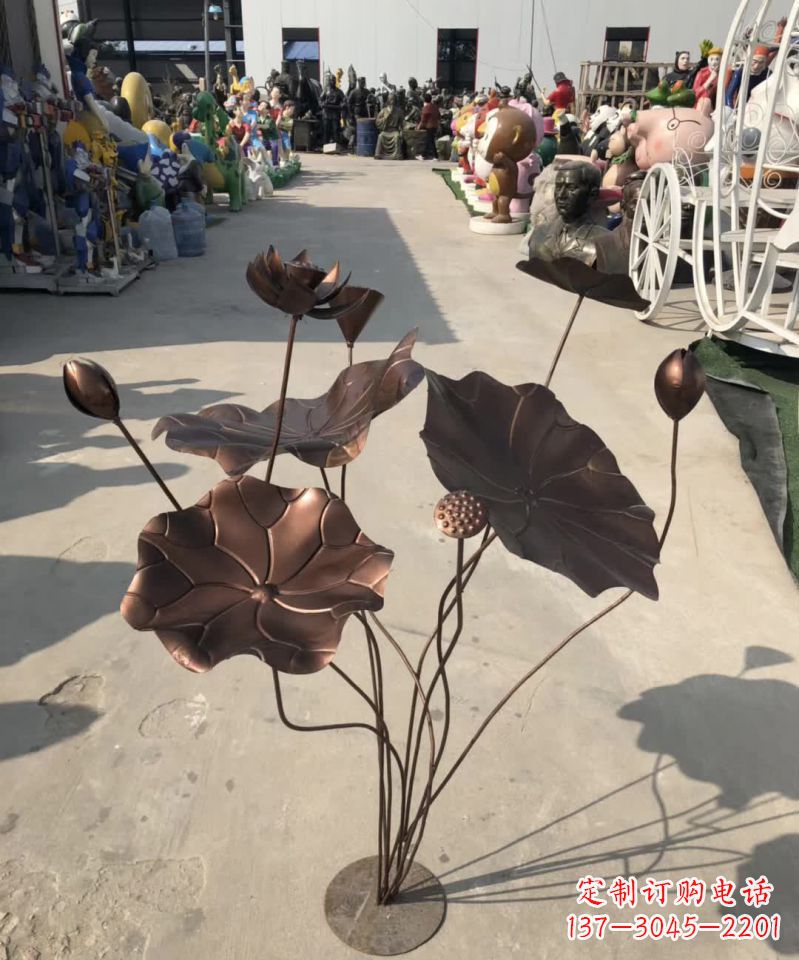 长沙精美锻铜荷花雕塑