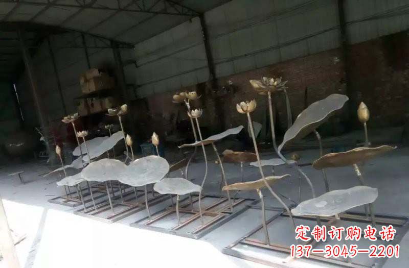 长沙精美锻铜荷花荷叶雕塑