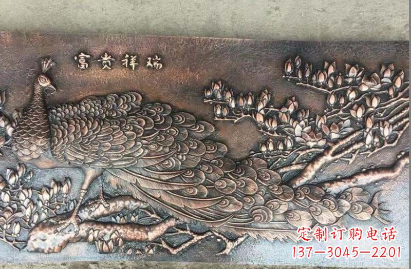 长沙精美锻铜孔雀雕塑