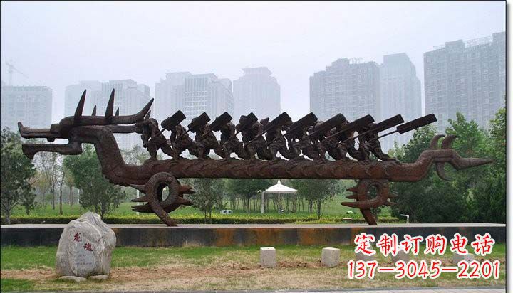 长沙锻铜赛龙舟雕塑