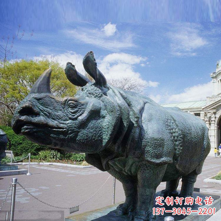 长沙仿真犀牛铜雕-公园园林动物雕塑摆件