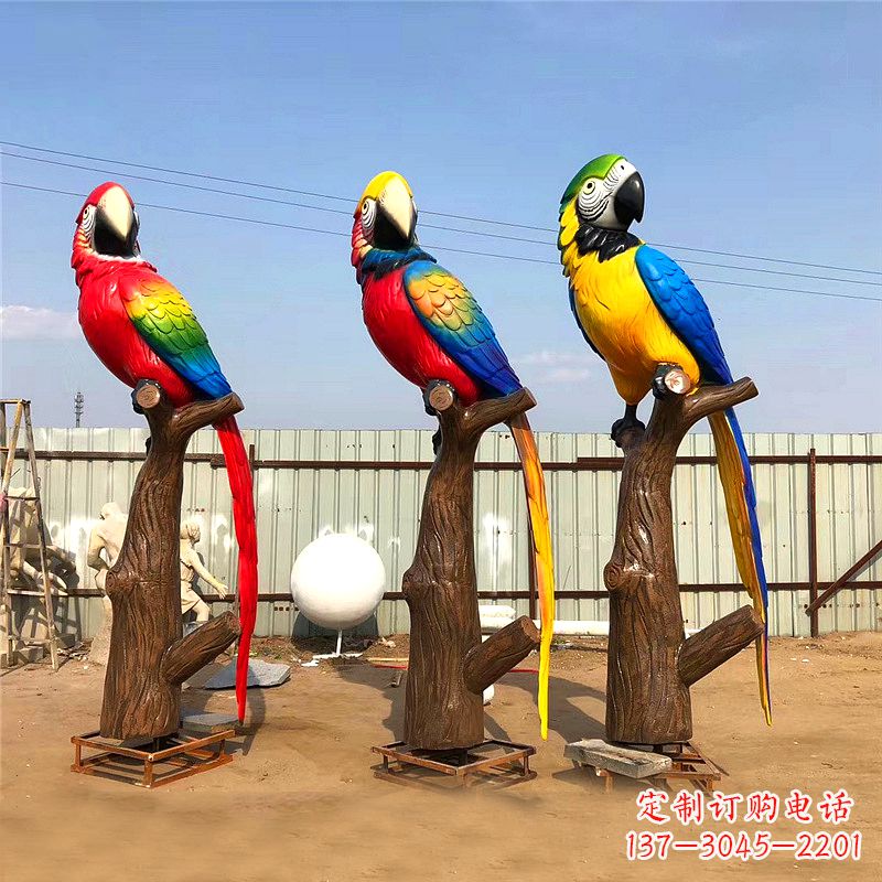 长沙仿真鹦鹉玻璃钢景观雕塑