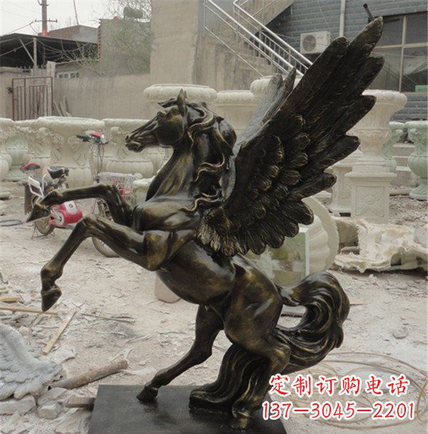 长沙飞马玻璃钢动物雕塑