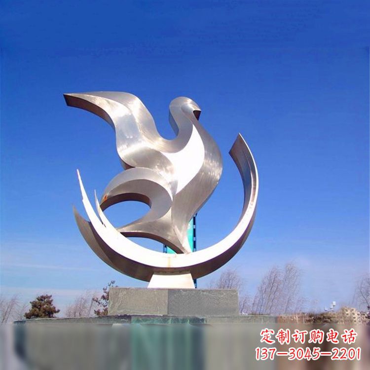 长沙贴近自然的精美鸽子雕像