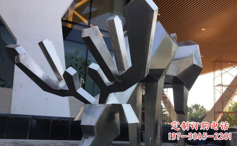 长沙聚体雕塑抽象几何驯鹿