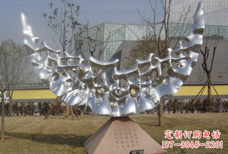 长沙新款不锈钢月亮景观雕塑