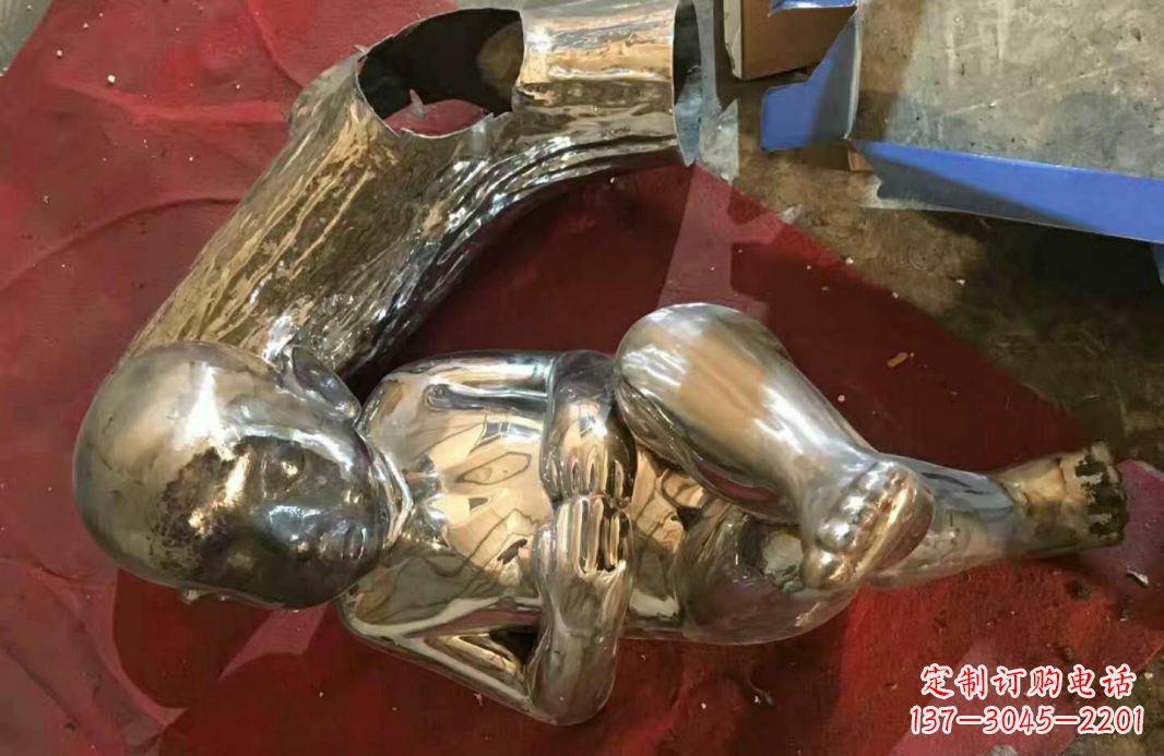 长沙风格时尚可爱的不锈钢儿童雕塑