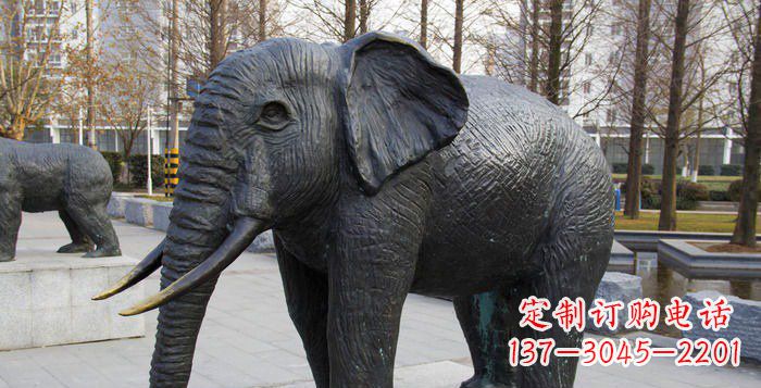 长沙公园大象动物雕塑