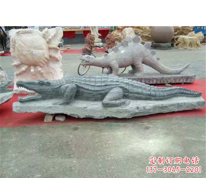 长沙公园动物鳄鱼石雕