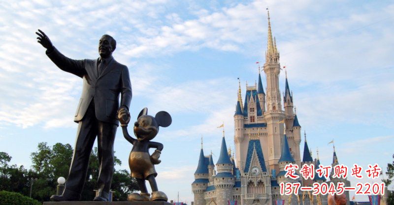 长沙公园华特迪士尼和米老鼠景观铜雕