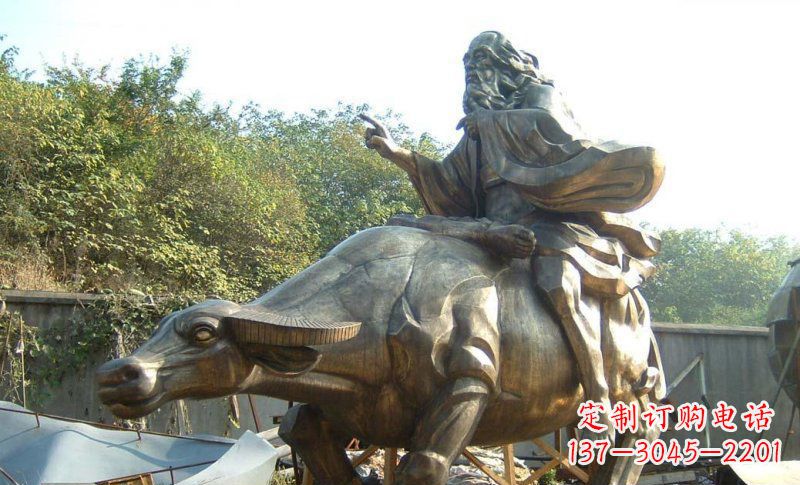 长沙公园老子骑牛景观铜雕