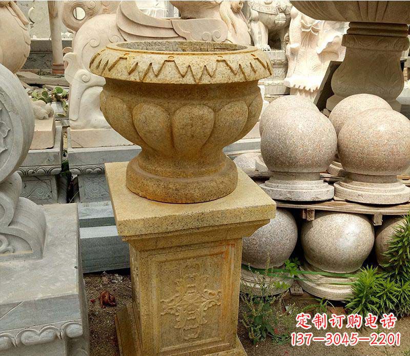 长沙公园砂岩花盆景观石雕