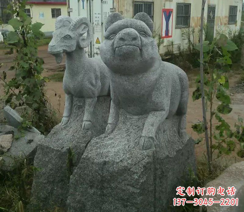 长沙公园十二生肖动物猪石雕