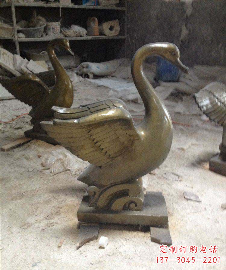 长沙公园天鹅动物铜雕