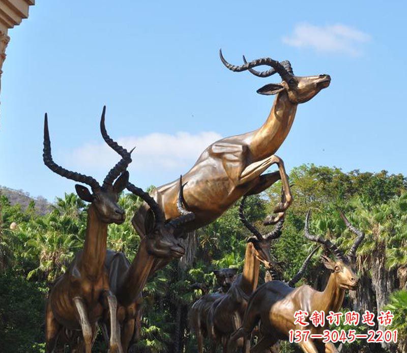 长沙立体雕塑——羚羊奔跑