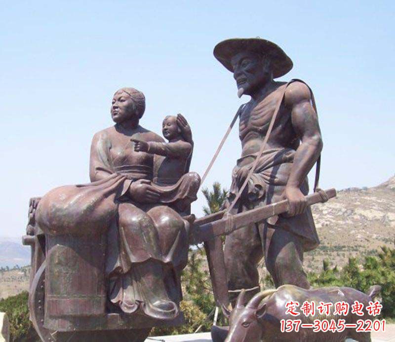 长沙真实风格的独轮车雕塑