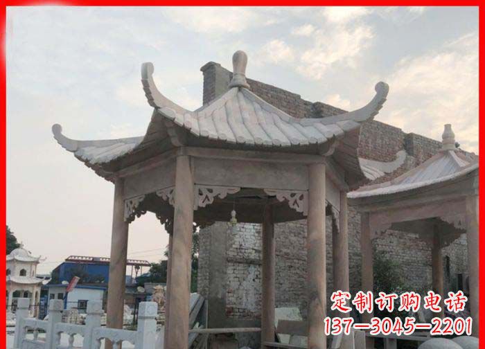 长沙公园晚霞红六角石雕凉亭