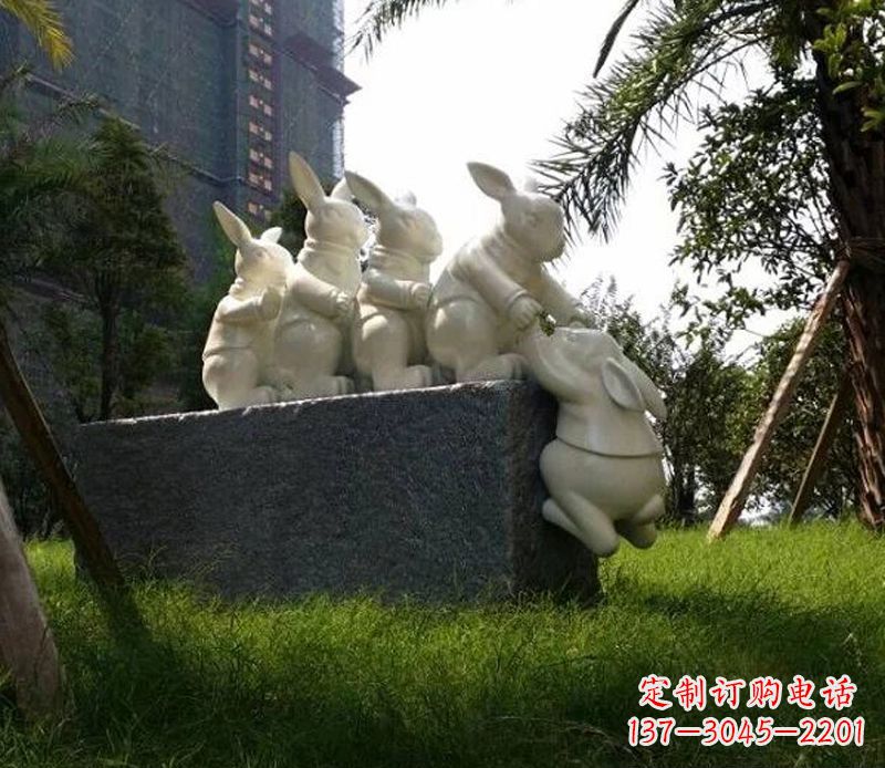长沙中领雕塑精美兔子石雕