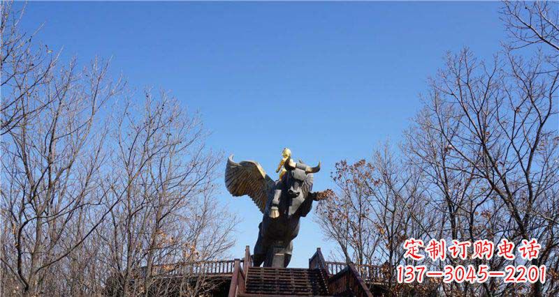 长沙公园站在飞牛上的小男孩景观铜雕