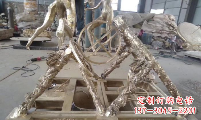 长沙“百年古董浑天仪铜雕，让古典美触手可及”