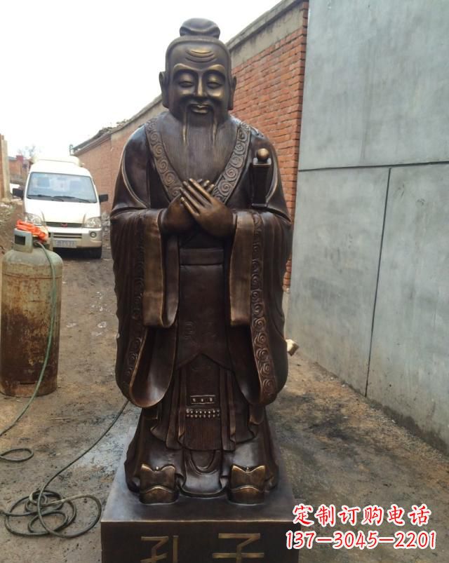 长沙孔子铜雕，传承古代文化的象征