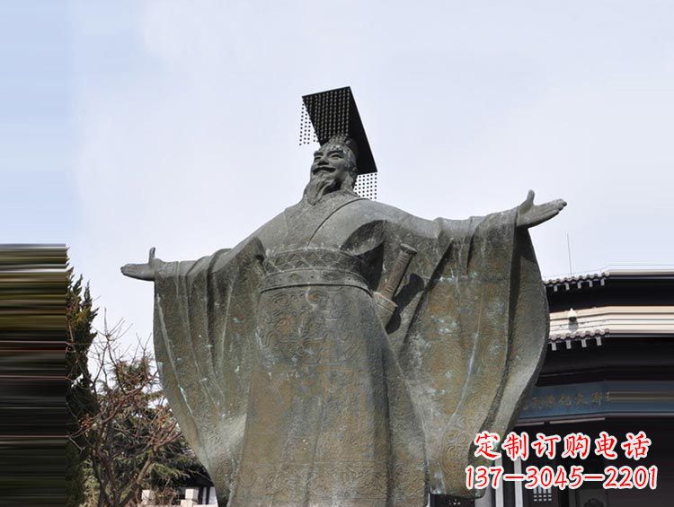 长沙秦始皇铜雕，象征历史的永恒美丽