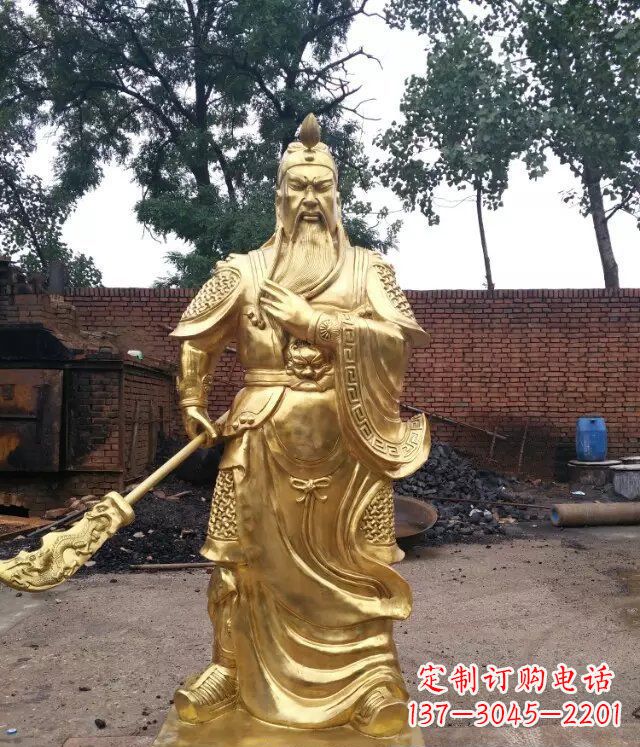 长沙关公提刀武财神铜雕，展现神秘而又令人敬畏的力量