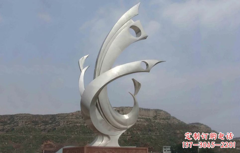 长沙金羽凤凰-不锈钢抽象雕塑