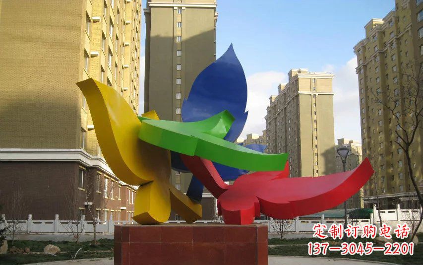 长沙广场不锈钢抽象树叶雕塑