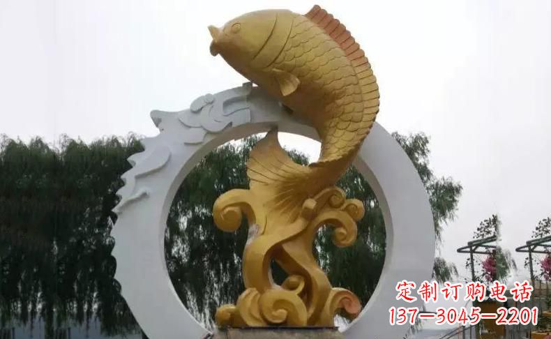 长沙令人惊叹的不锈钢金龙鱼雕塑